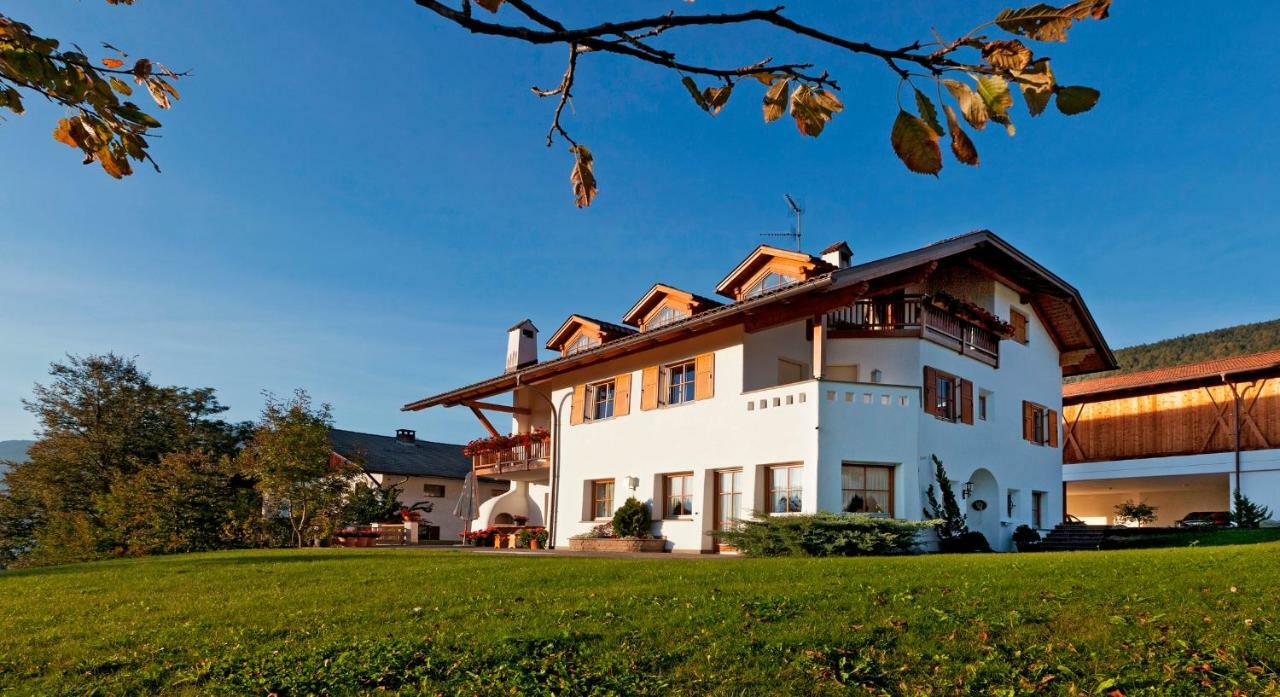 Appartement Huber Brunico Exteriér fotografie